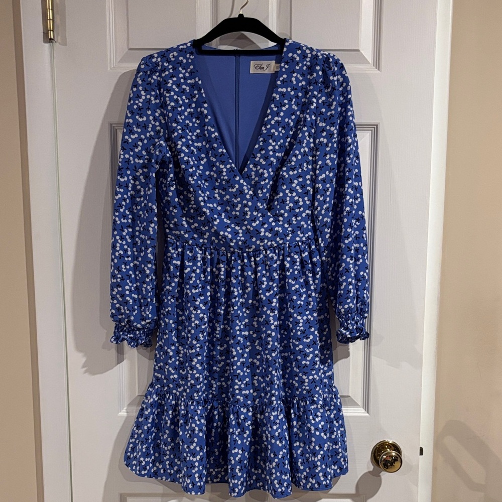 Eliza J‎ Blue Cherry Pattern Long Sleeve Dress size 2
